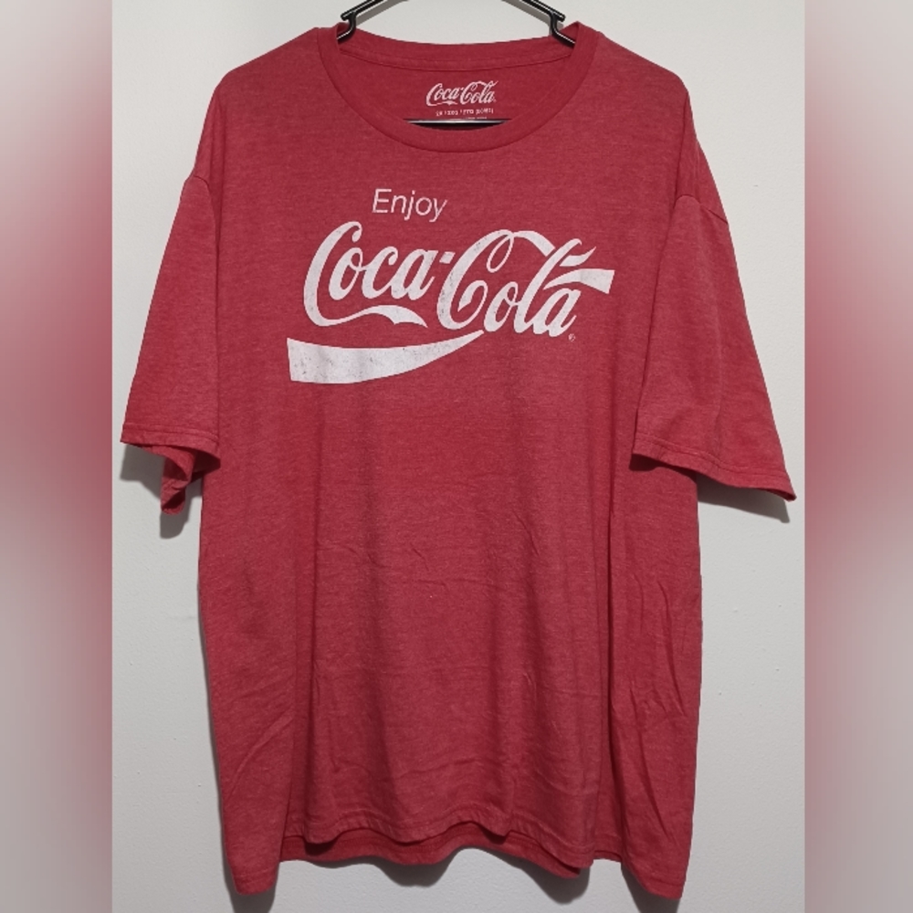 Coca-Cola Men's 2XL Red Logo Shirt